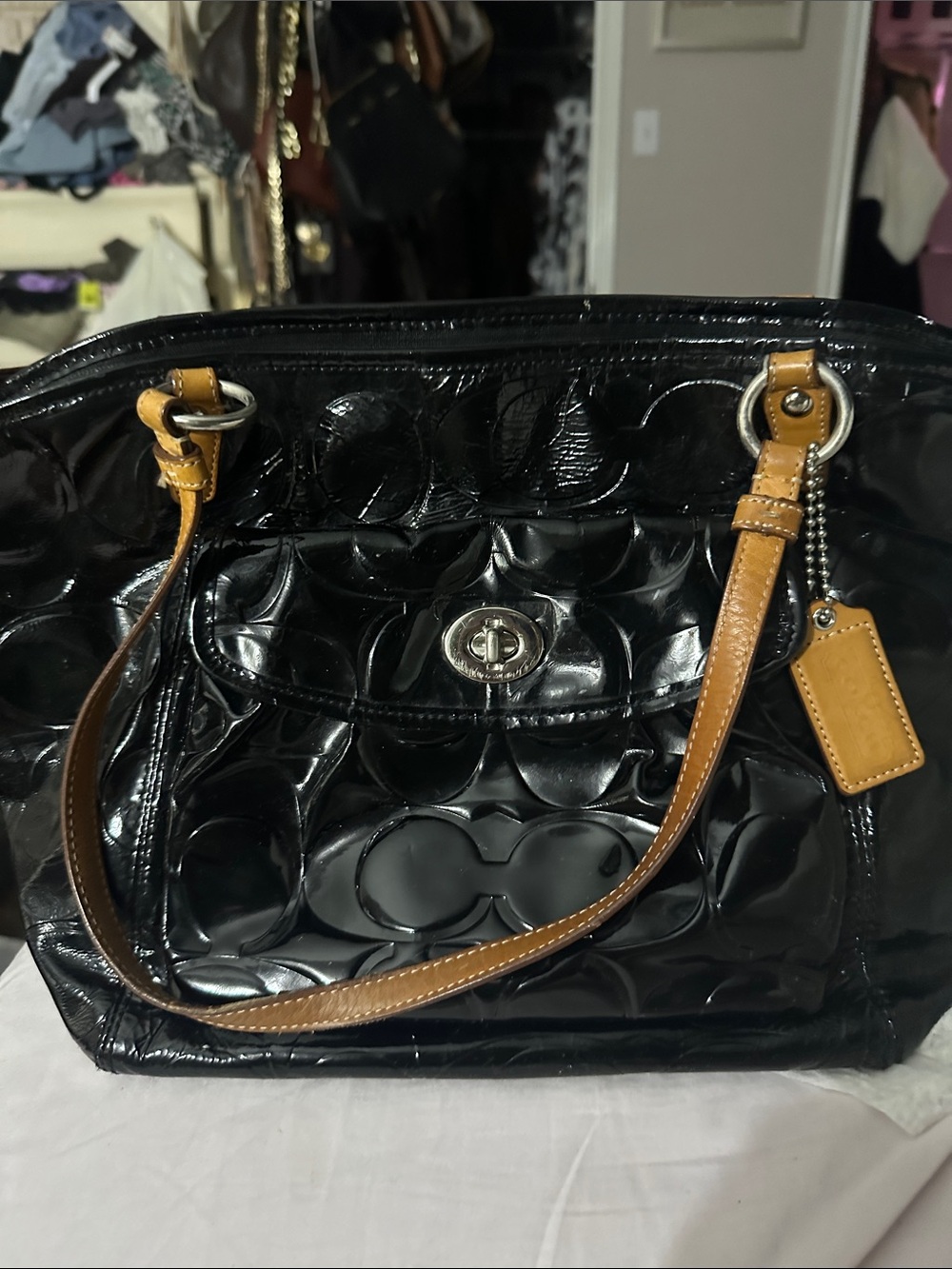 Coach Leah Black Patent Signature Tote with Tan Leather Straps silver acc new